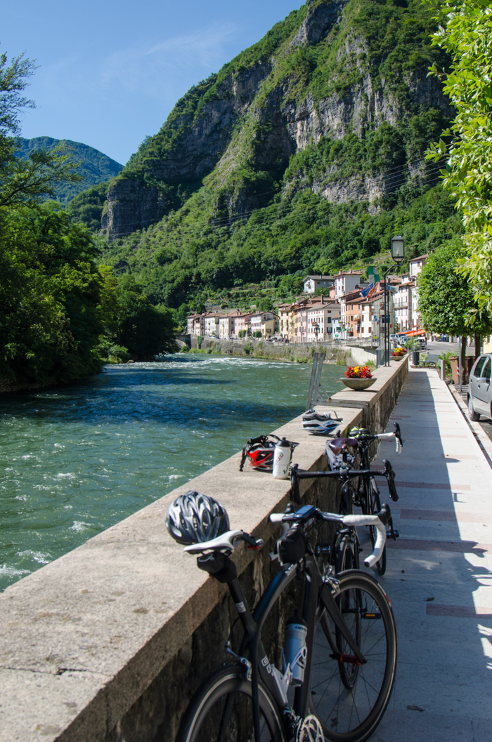 bikes along valsugana bike path