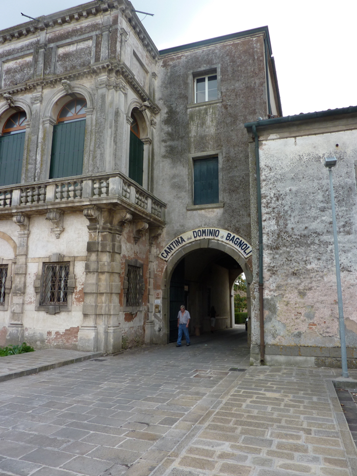 cantina bagnoli wine tours italy